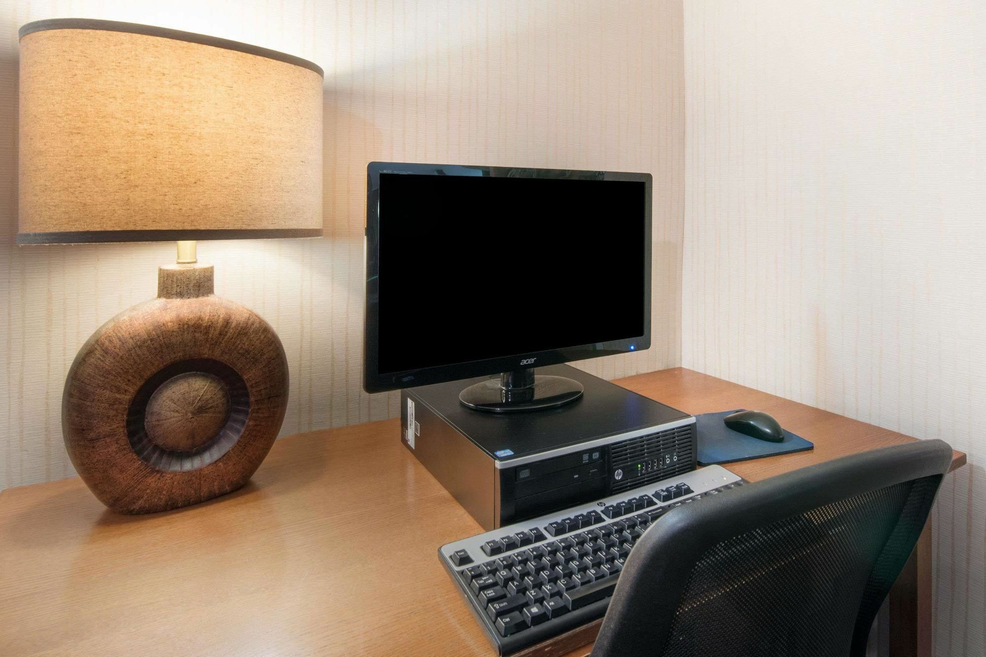 Serena Inn & Suites Of مدينة رابيد المظهر الخارجي الصورة